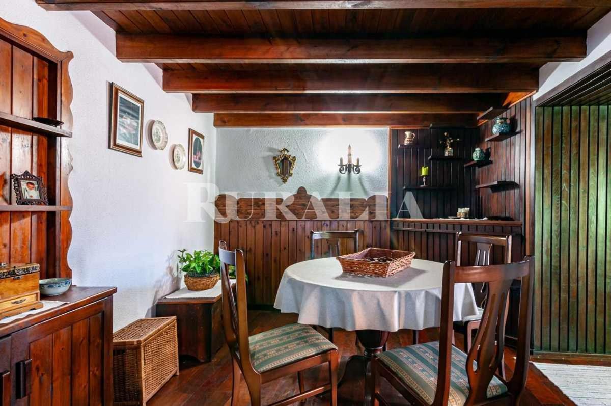 Casa Carmen 5 Situada En Una Zona Muy Tranquila A Collera Exterior foto